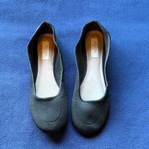Steven Women's black woven Flats